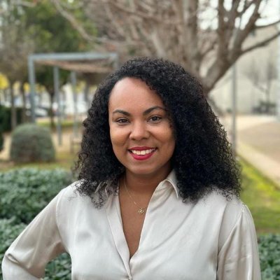 Indira Lázara Lanza Cruz